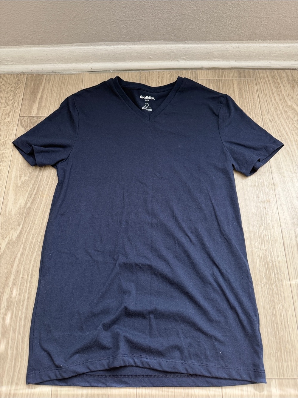 Goodfellow & Co Navy V-Neck Short Sleeve Tee